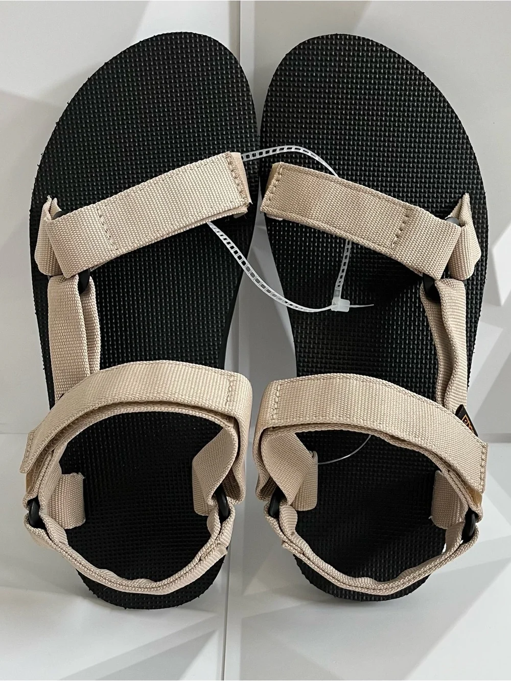 Teva Men’s Original Universal White Pepper Sandals New Size 10 Beige